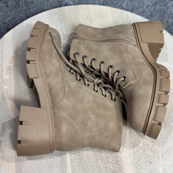 MIA Metri Boot Tan Womens 7 Lug Sole Combat Ankle Boots - Picture 10 of 13